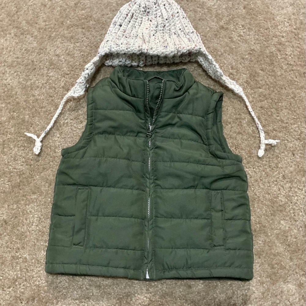 Gymboree Boys Vest and Hat size 2T-3T